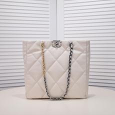 関税送料込 シャネル CHANEL 定番 ファッション絶妙Fashionモダンユーティリティ高級感リンゲ格子縞チェーン4色 ブランドコピー 国内安全優良サイト