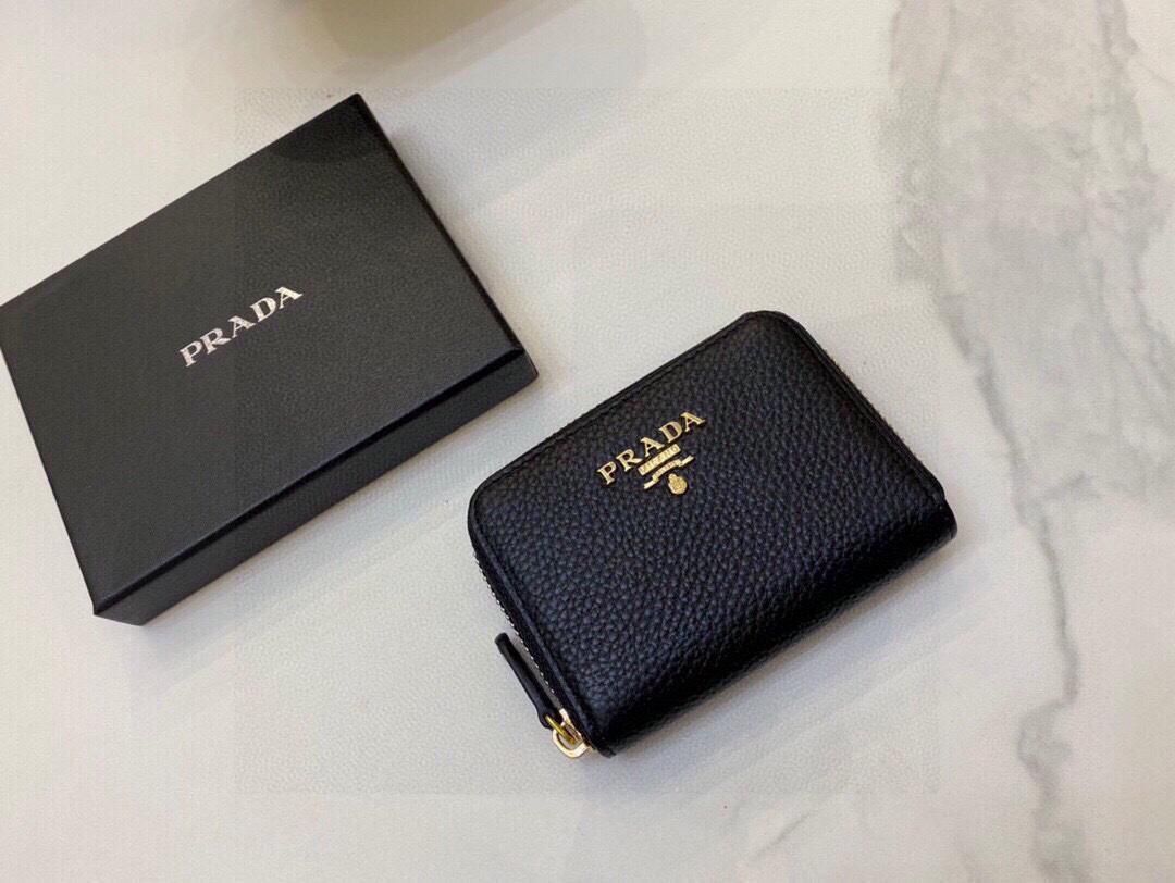 ［すぐにお届け］PRADA BEAUTY スキン セラム リフィル 